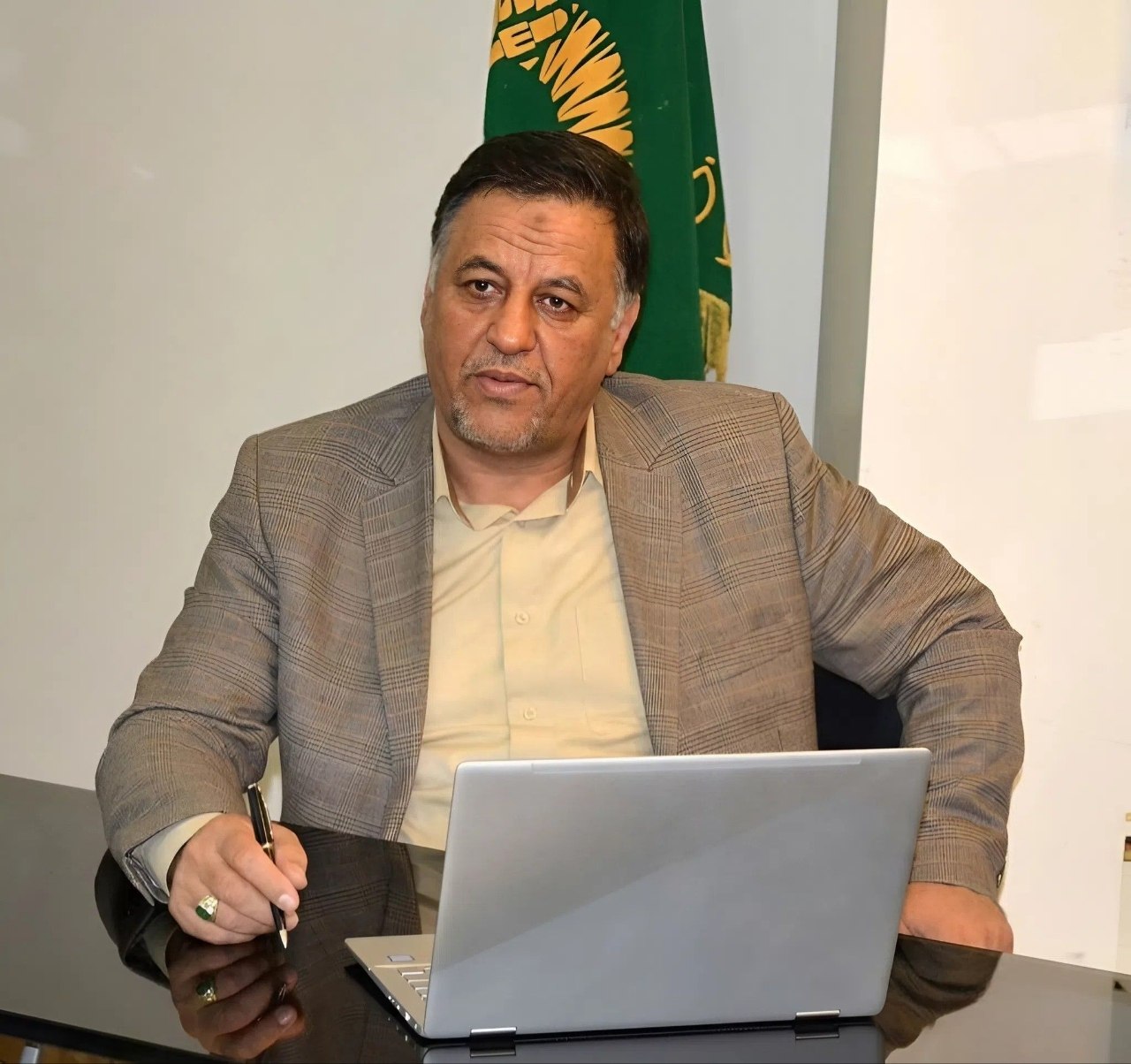 دکتر علیرضا زنگنه